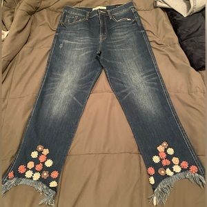 Ella Moss jeans size 29 high waisted with flower embellishments